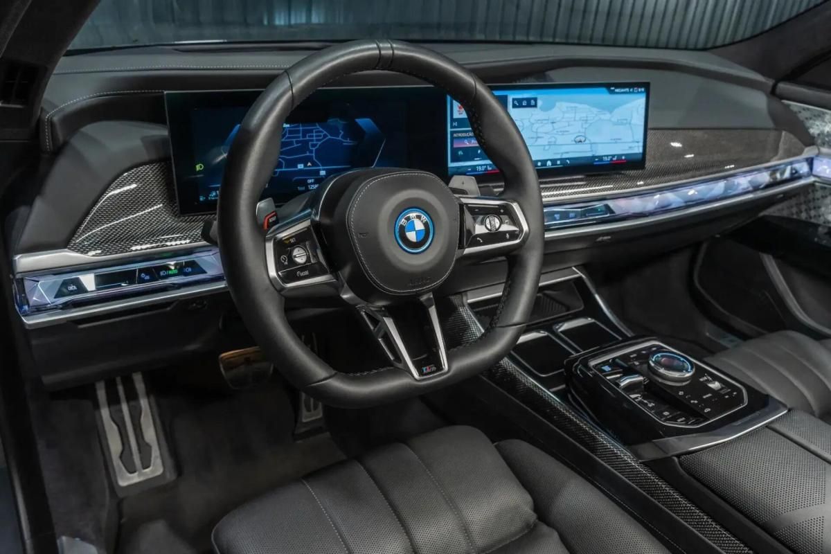 bmw-serie-7-2023-hibrido-a-gasolina-2998cc