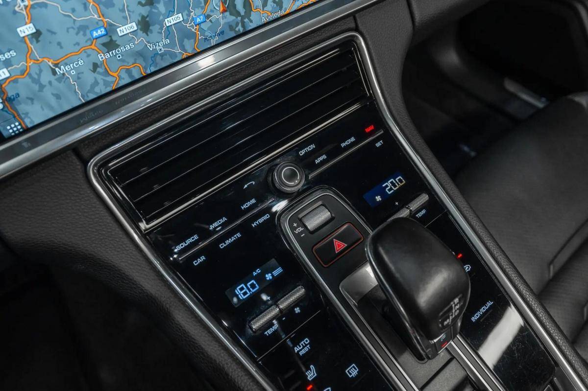 porsche-panamera-2019-hibrido-a-gasolina-2894cc