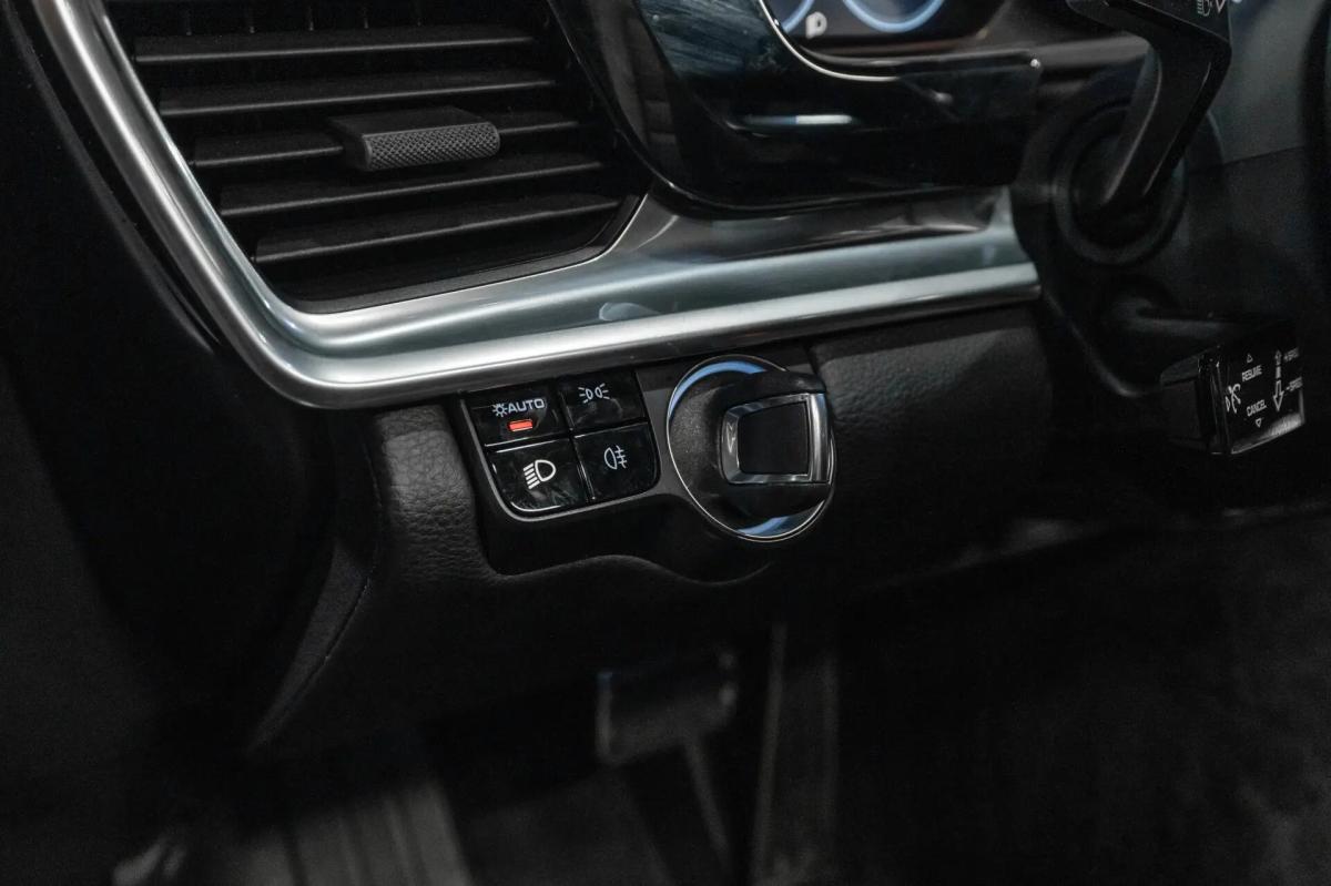 porsche-panamera-2019-hibrido-a-gasolina-2894cc