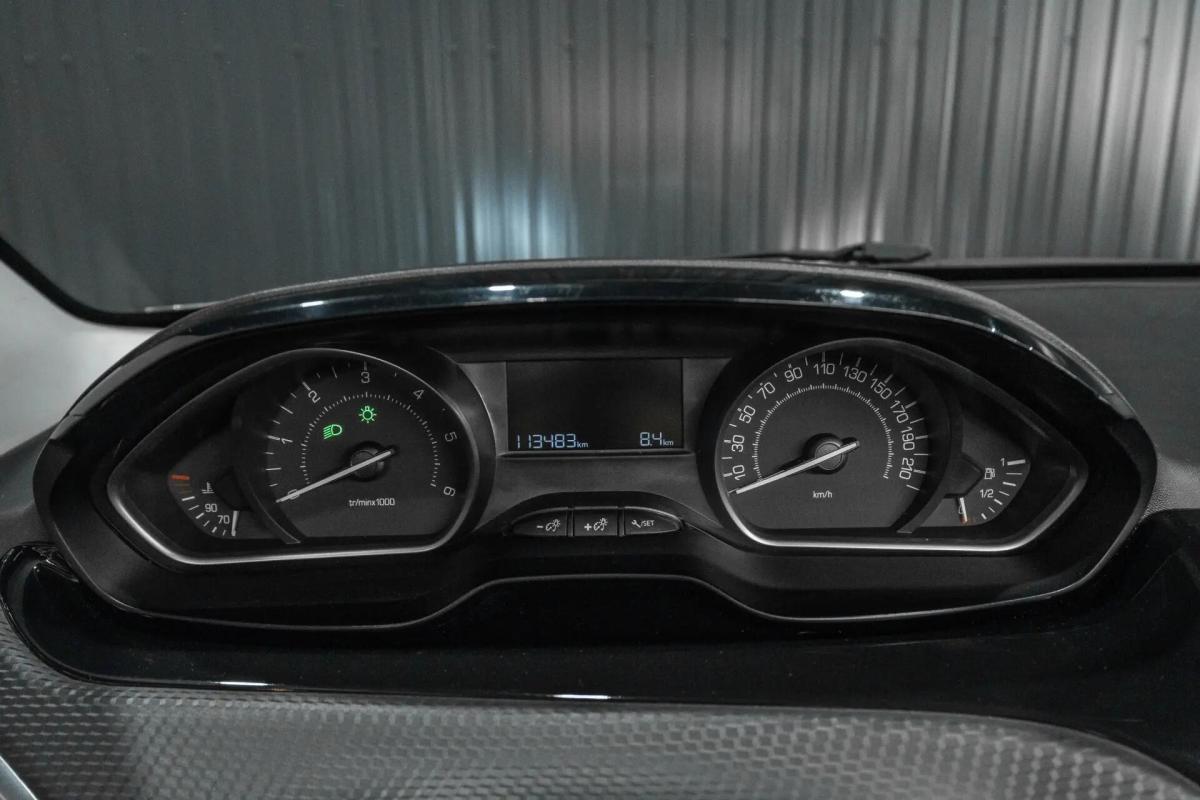 peugeot-208-2016-diesel-1560cc