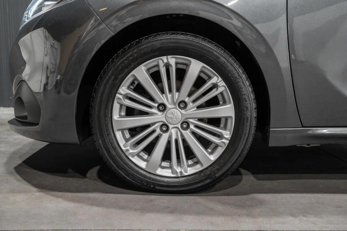 peugeot-208-2016-diesel-1560cc