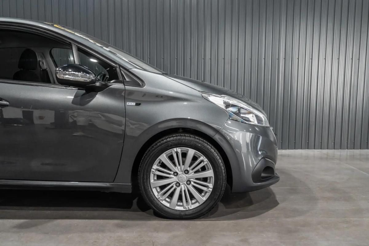 peugeot-208-2016-diesel-1560cc