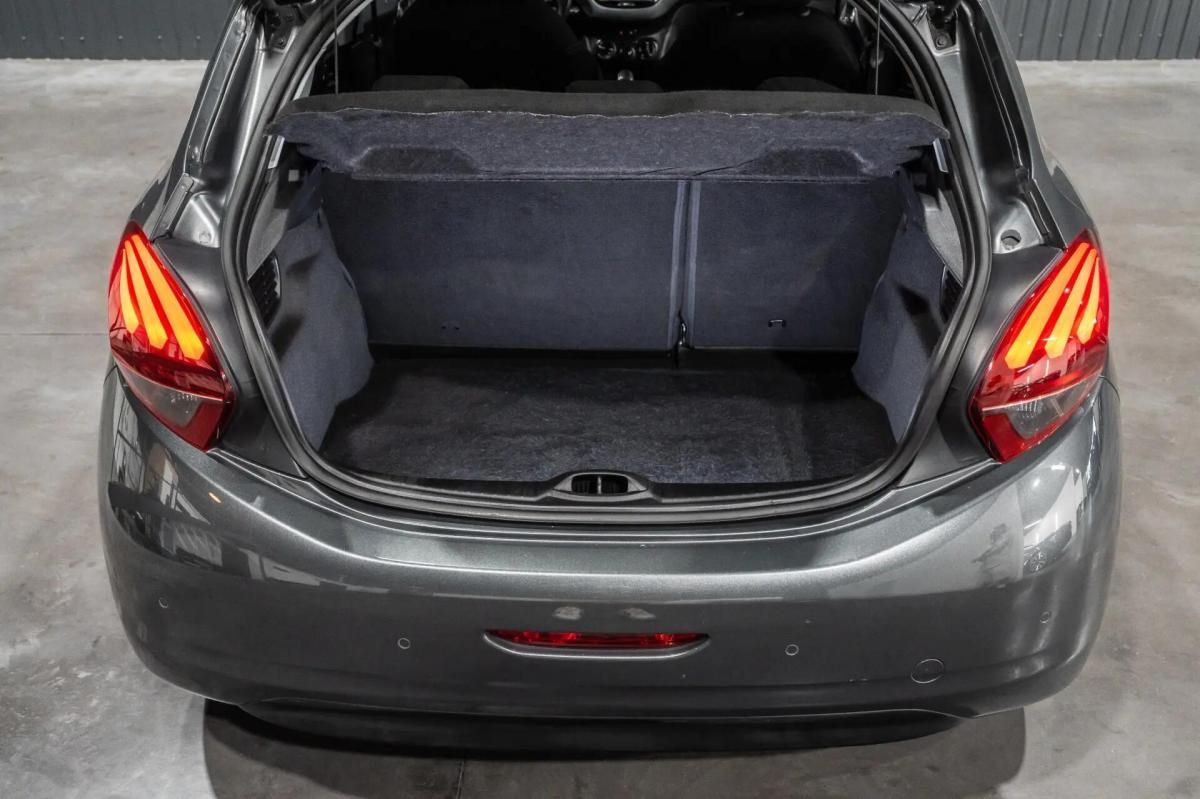 peugeot-208-2016-diesel-1560cc