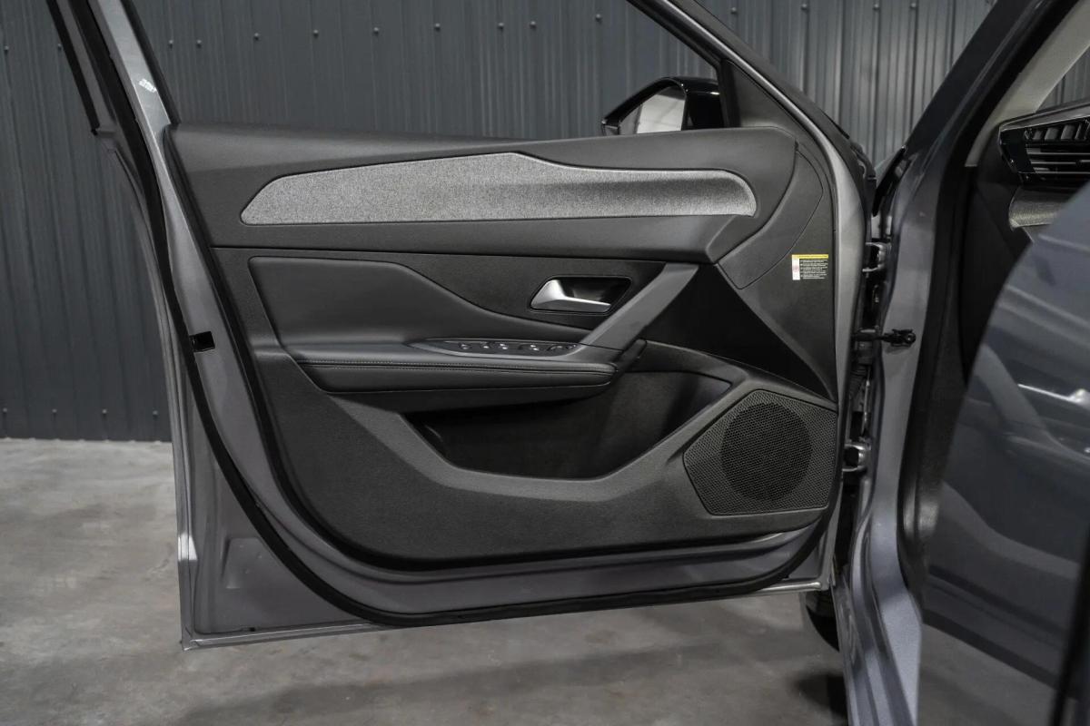 peugeot-308-sw-2024-gasolina-1199cc