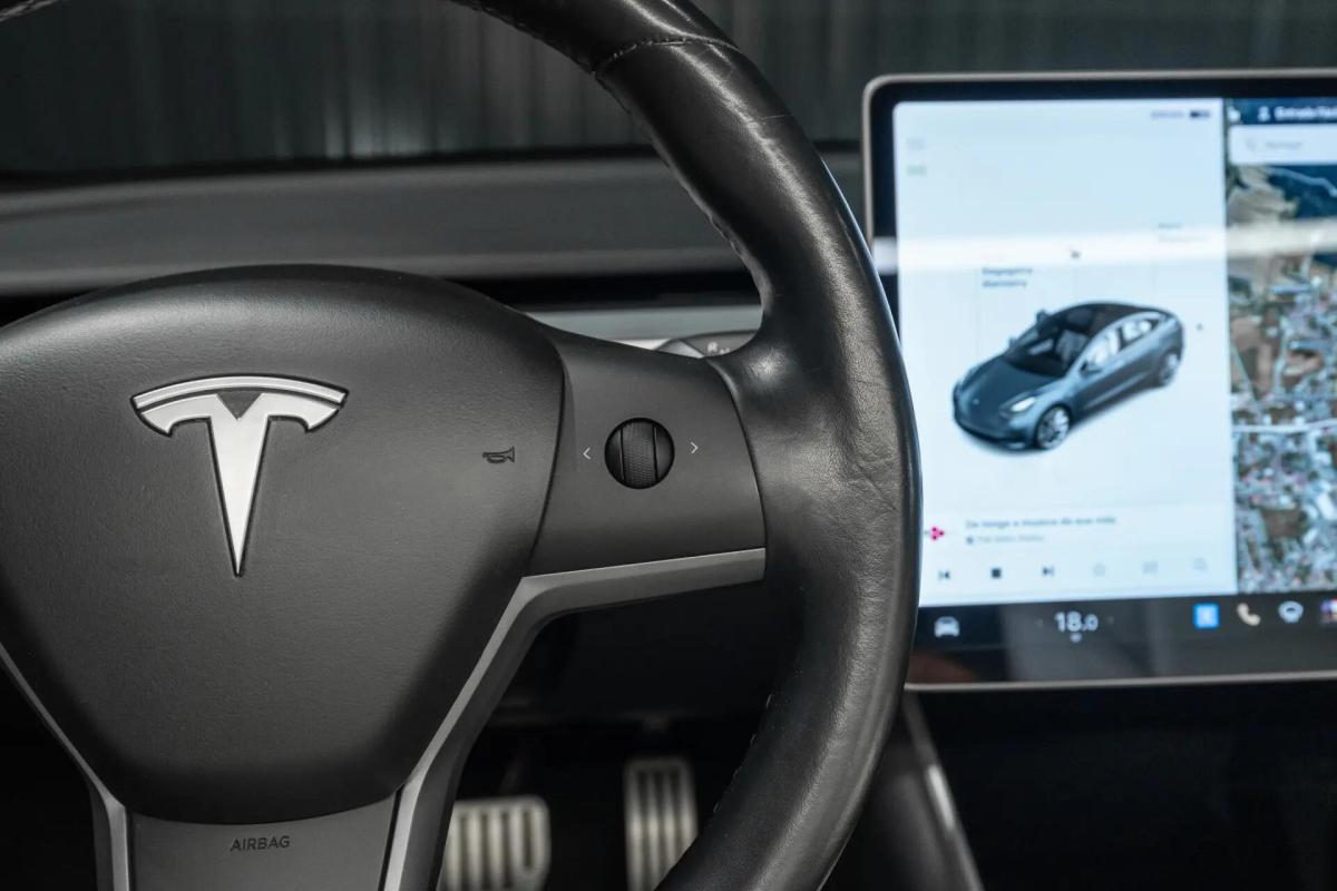 tesla-model-3-2019-eletrico-0cc