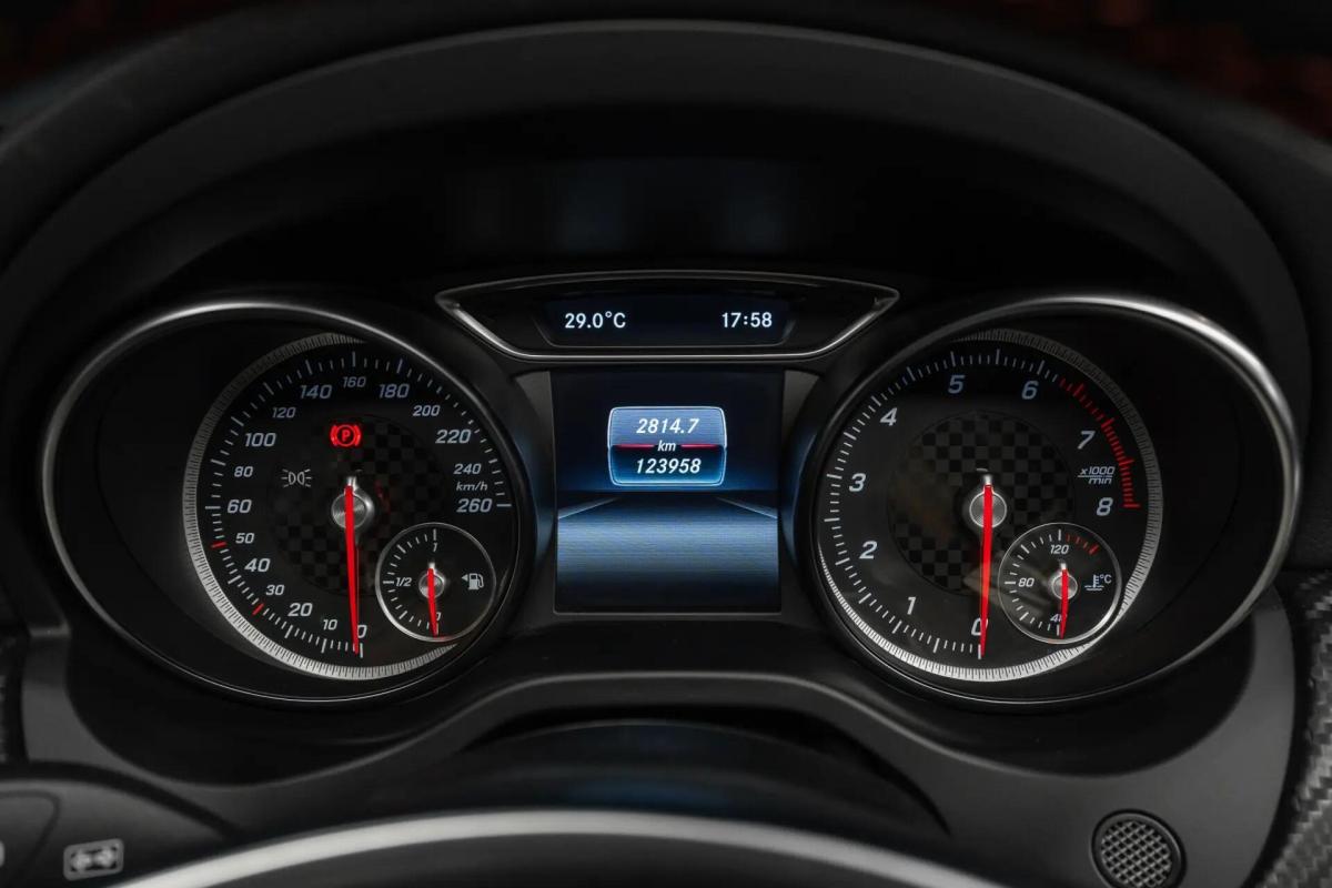 mercedes-benz-classe-a-a-180-2016-gasolina-1595cc