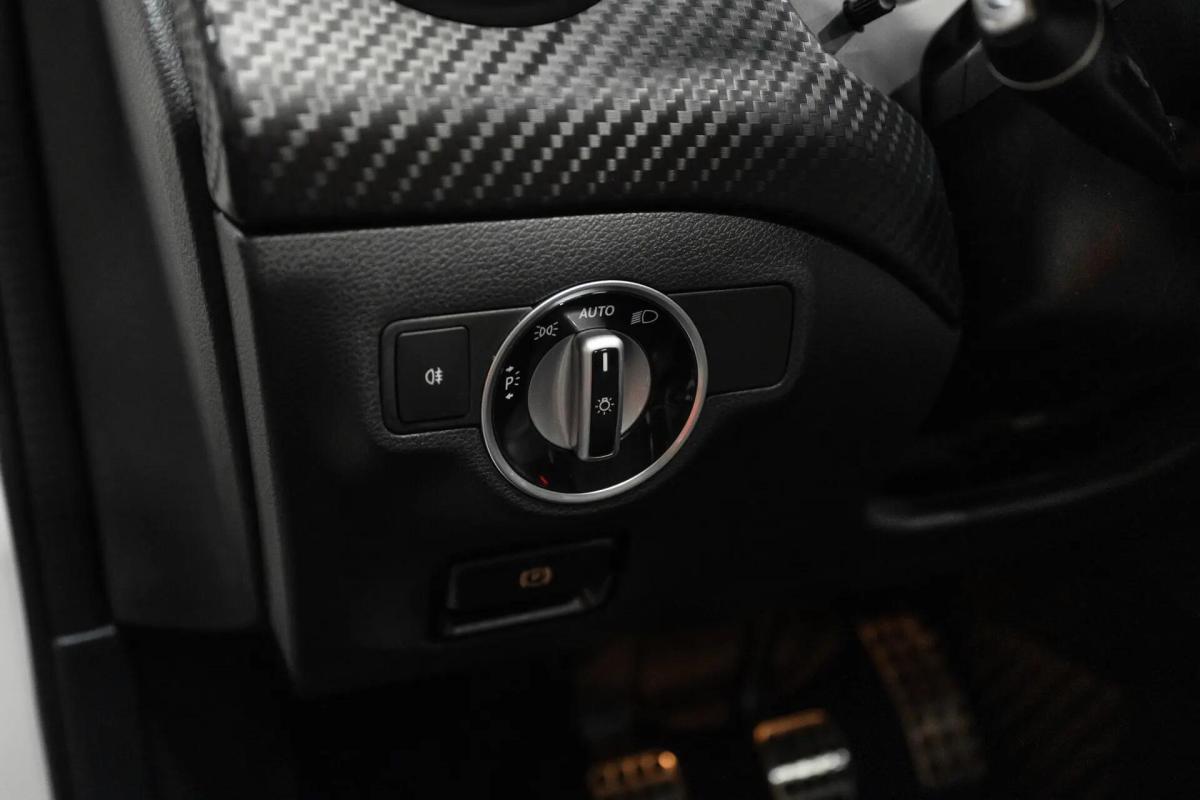 mercedes-benz-classe-a-a-180-2016-gasolina-1595cc