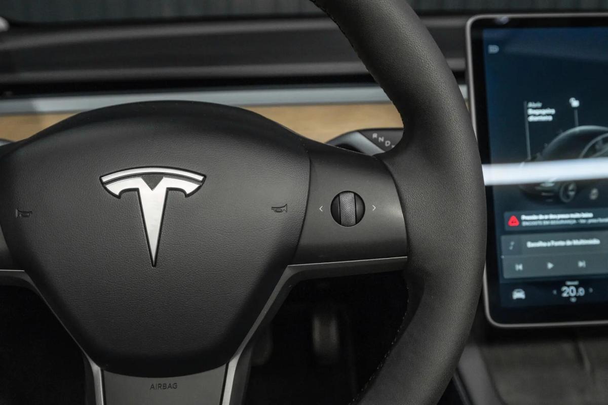 tesla-model-3-2021-eletrico-0cc
