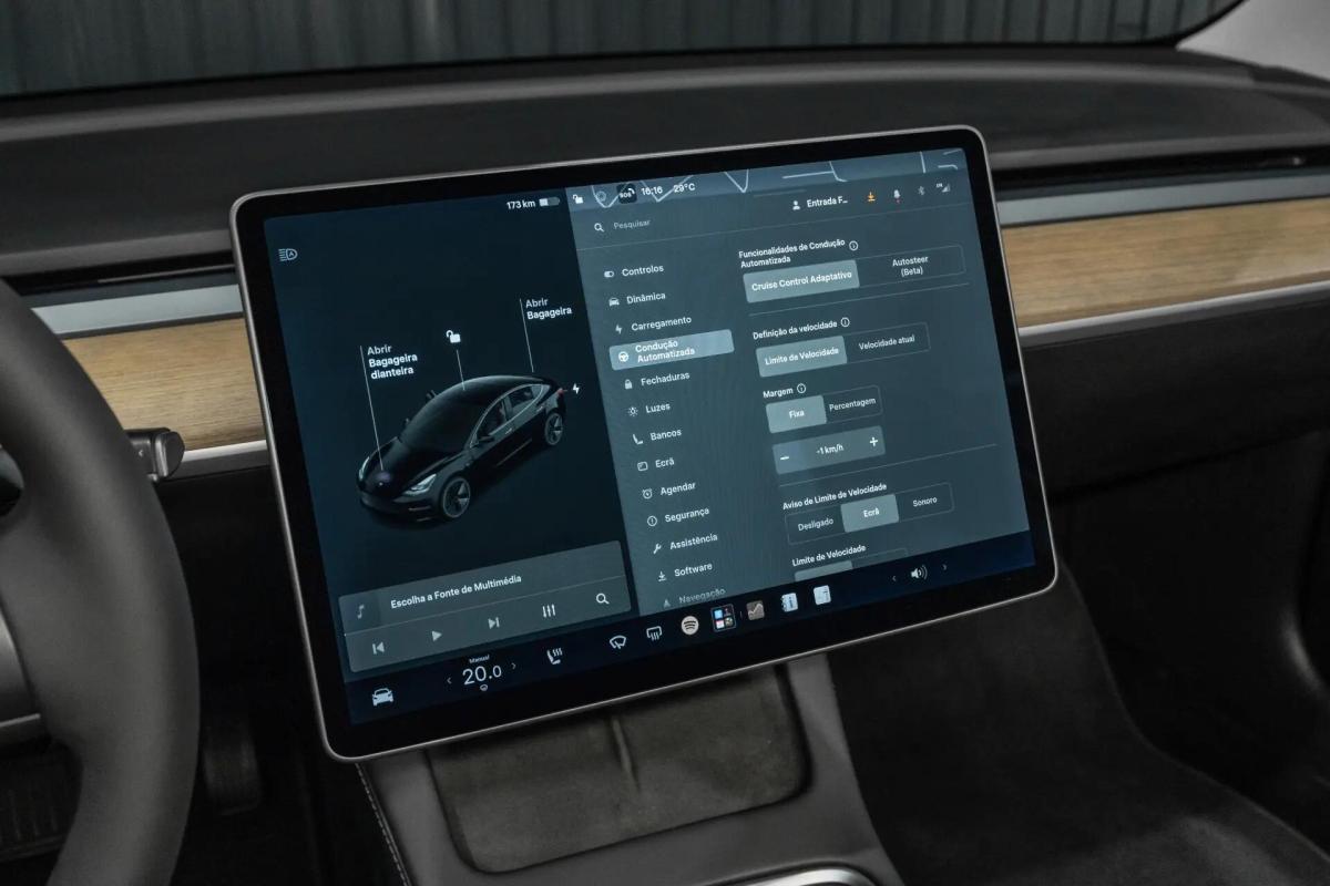 tesla-model-3-2021-eletrico-0cc