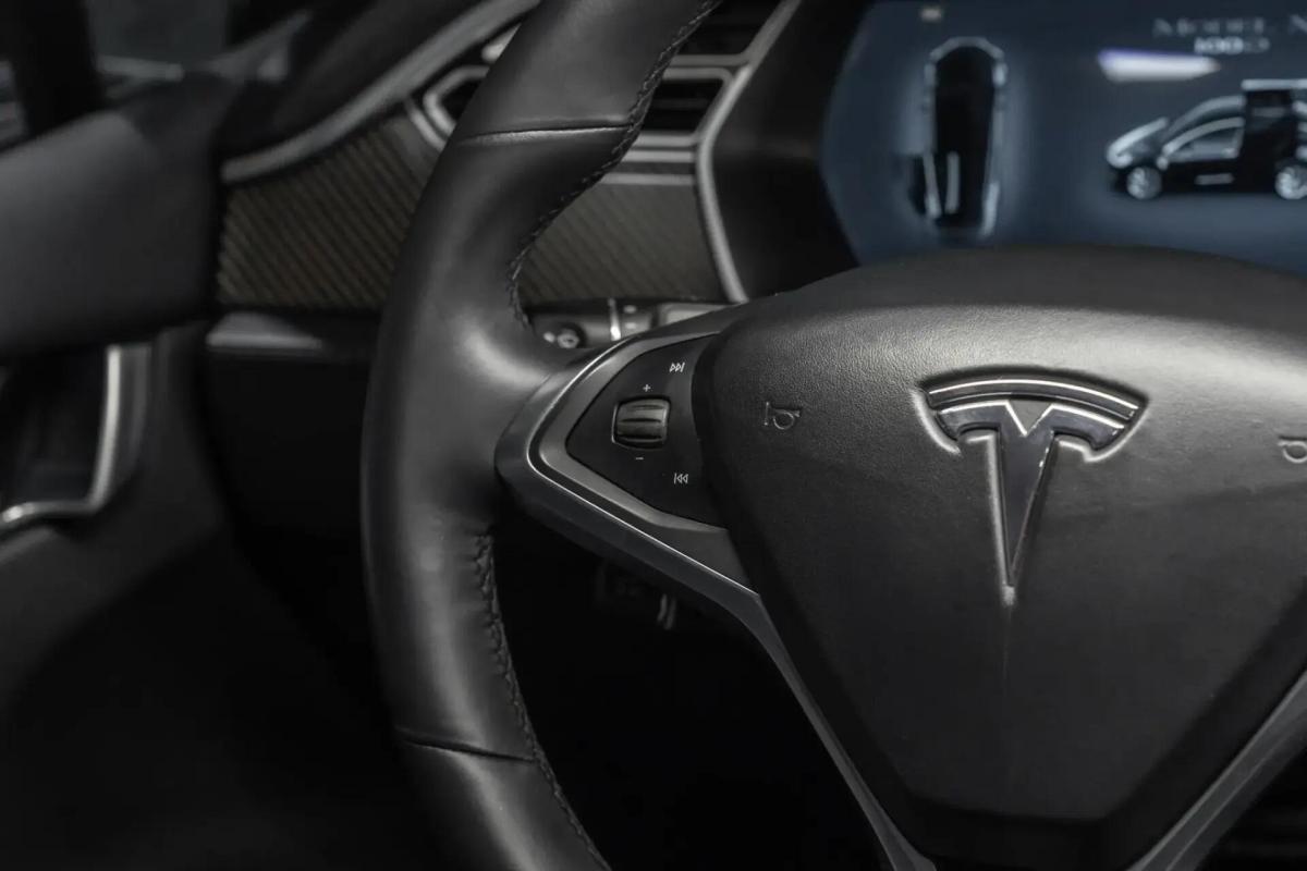 tesla-model-x-2017-eletrico-0cc