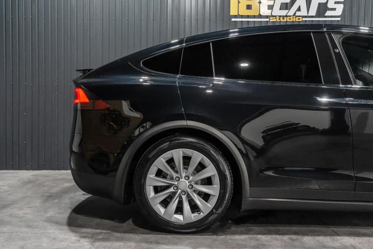 tesla-model-x-2017-eletrico-0cc