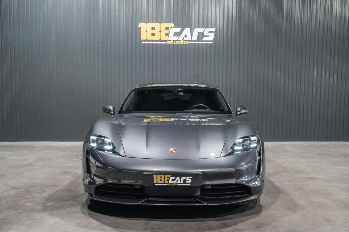 porsche-taycan-2021-eletrico-0cc