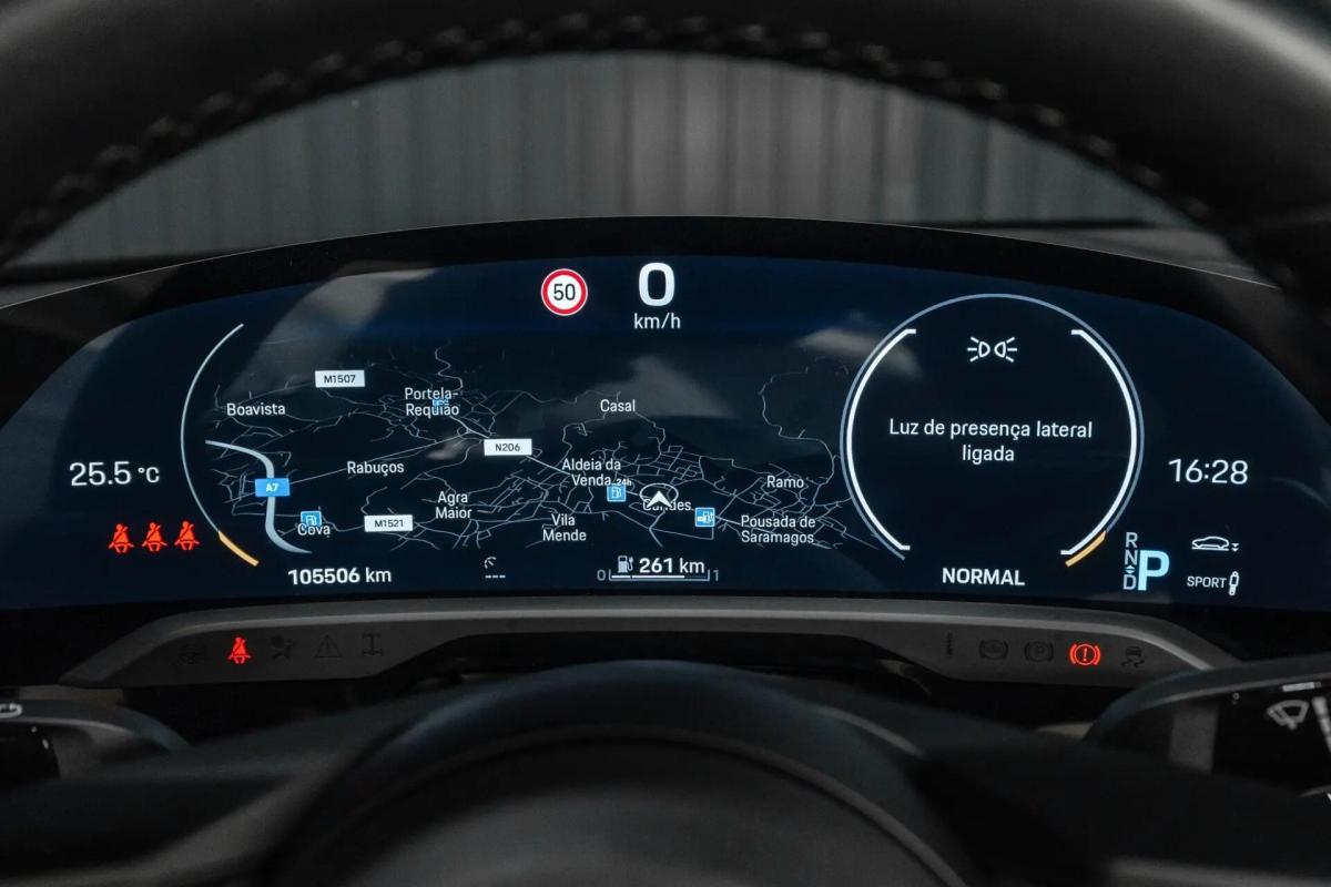 porsche-taycan-2021-eletrico-0cc