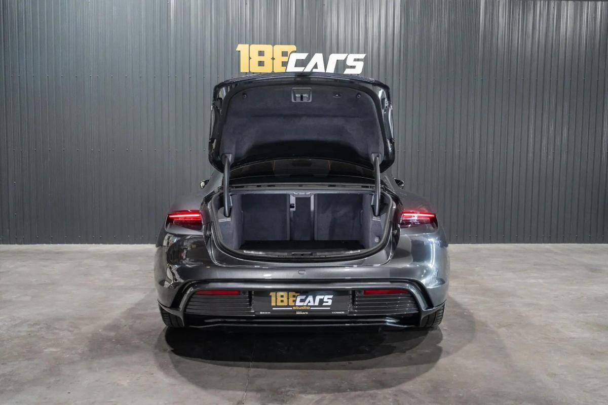 porsche-taycan-2021-eletrico-0cc