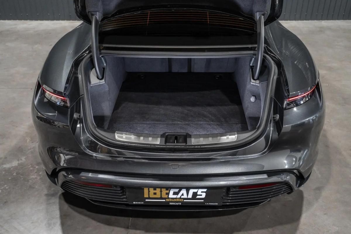 porsche-taycan-2021-eletrico-0cc