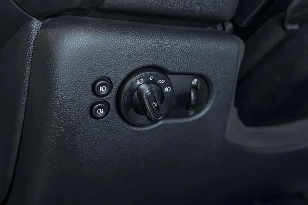 mini-cooper-d-2015-diesel-1496cc