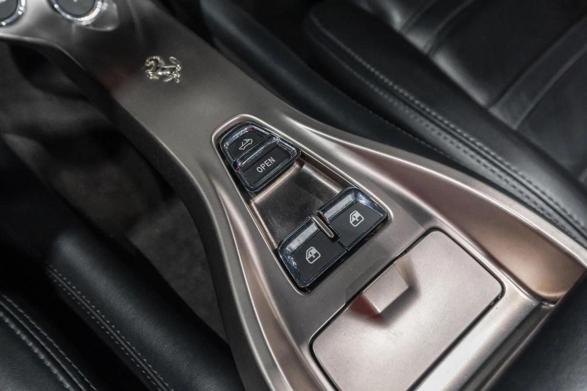 ferrari-california-2009-gasolina-4297cc