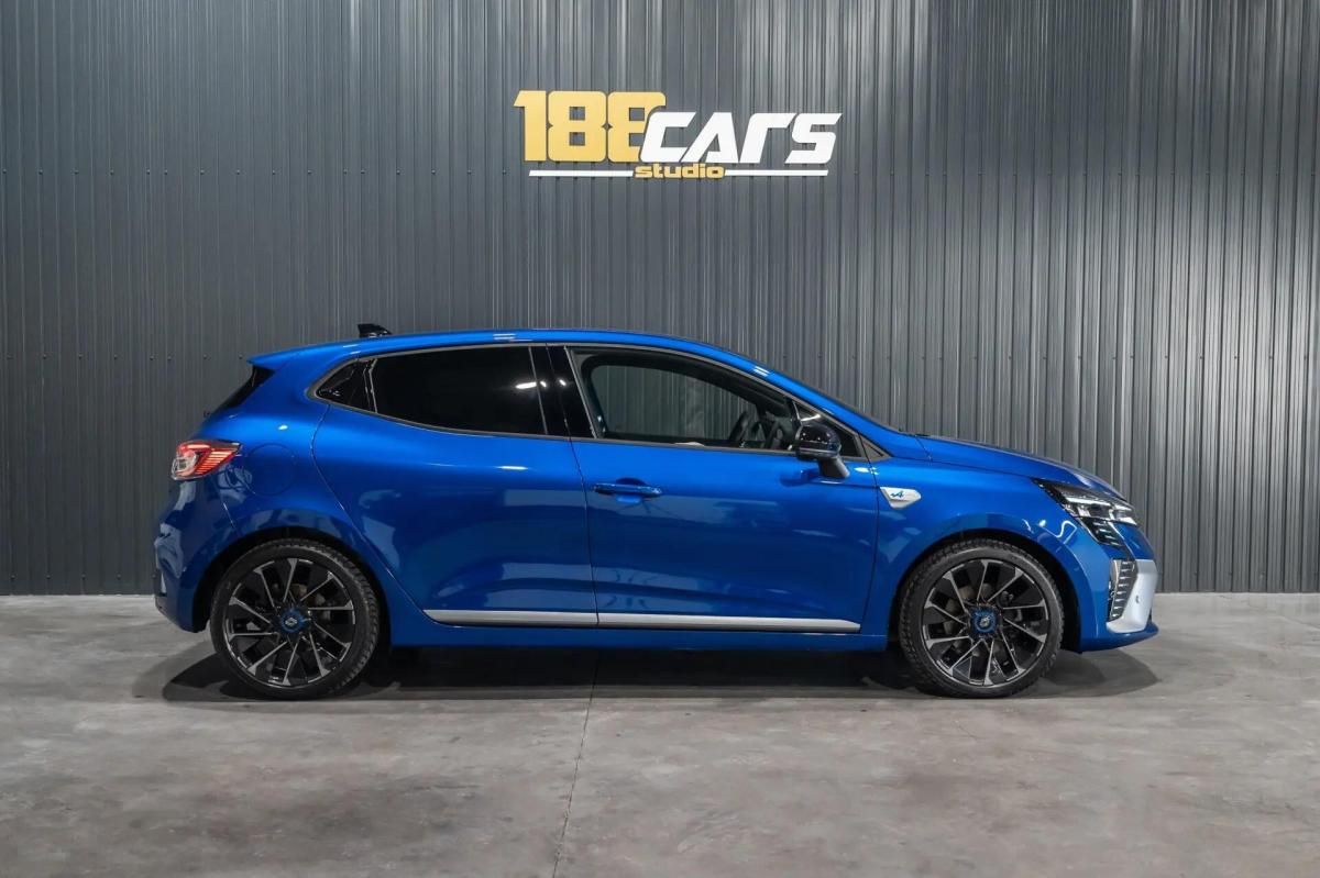 renault-clio-2024-hibrido-a-gasolina-1598cc