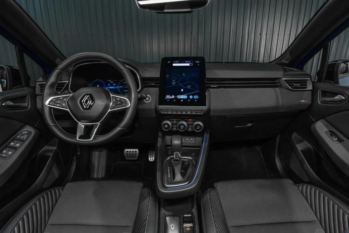 renault-clio-2024-hibrido-a-gasolina-1598cc