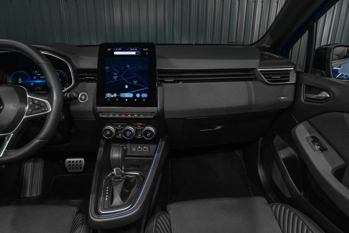 renault-clio-2024-hibrido-a-gasolina-1598cc
