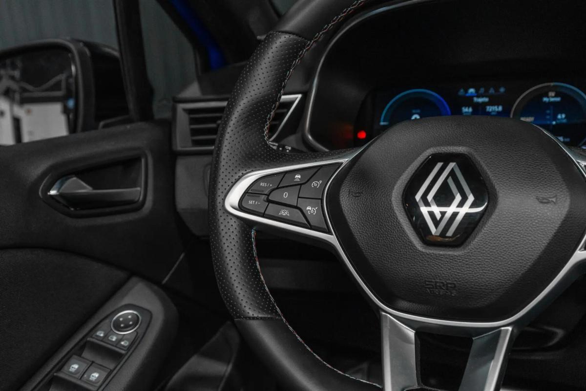 renault-clio-2024-hibrido-a-gasolina-1598cc