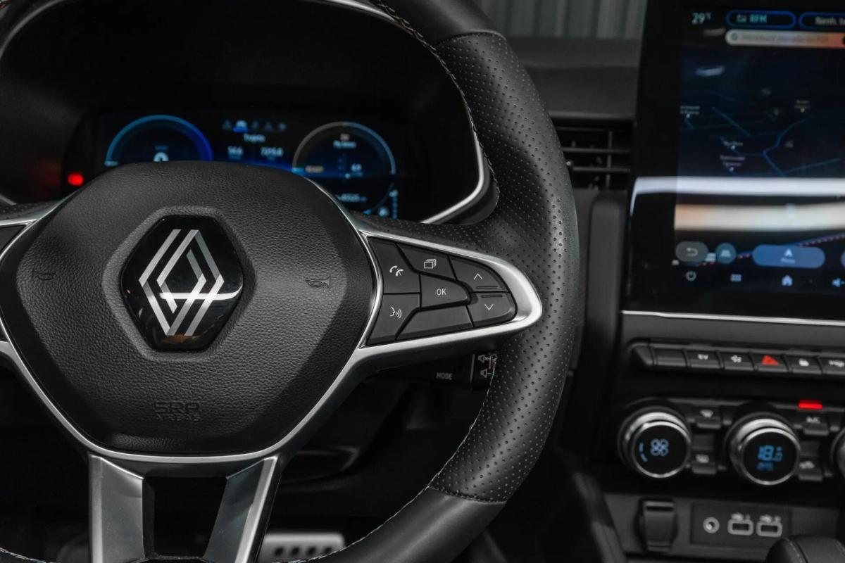 renault-clio-2024-hibrido-a-gasolina-1598cc