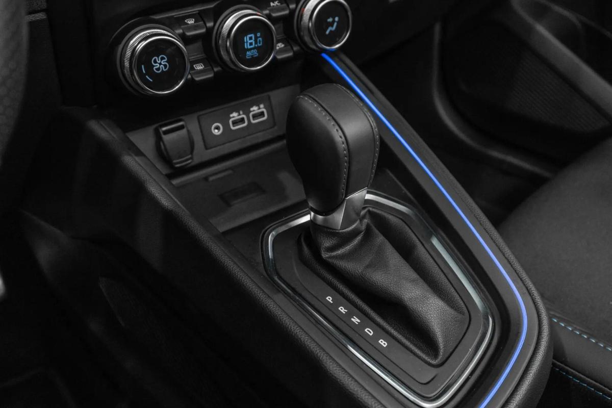 renault-clio-2024-hibrido-a-gasolina-1598cc