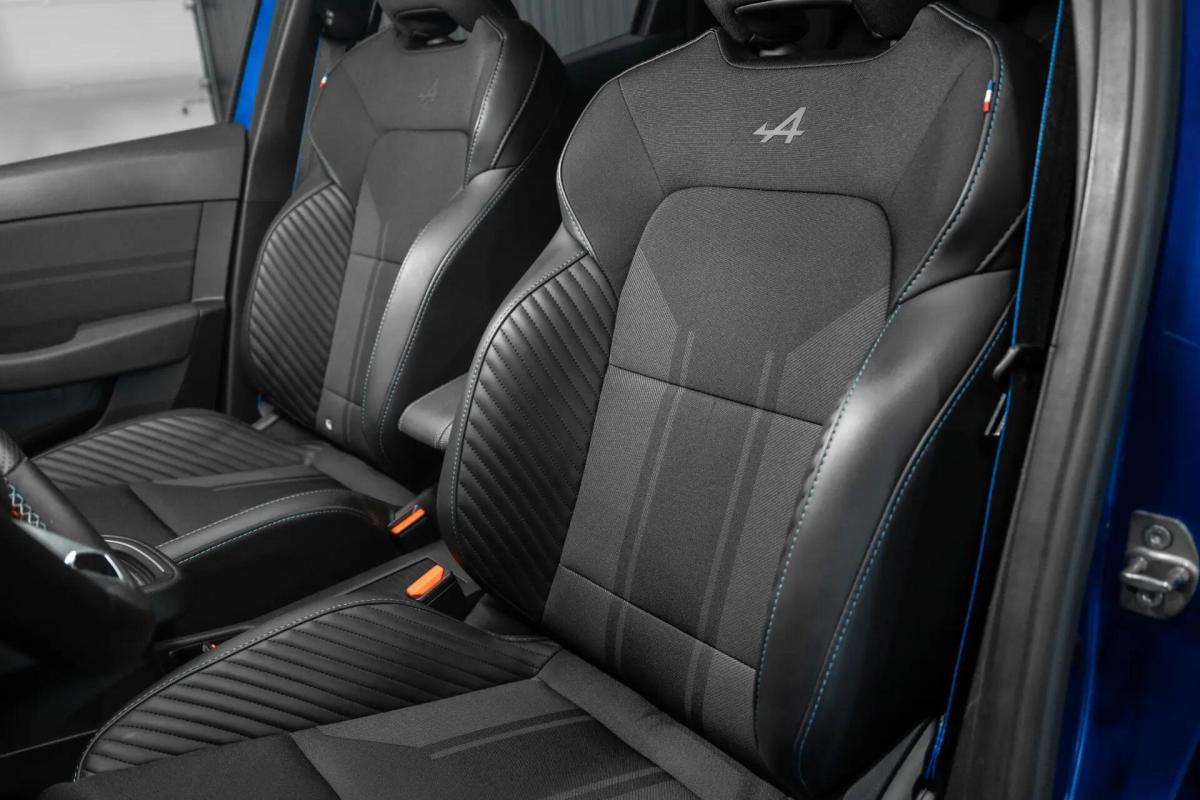renault-clio-2024-hibrido-a-gasolina-1598cc