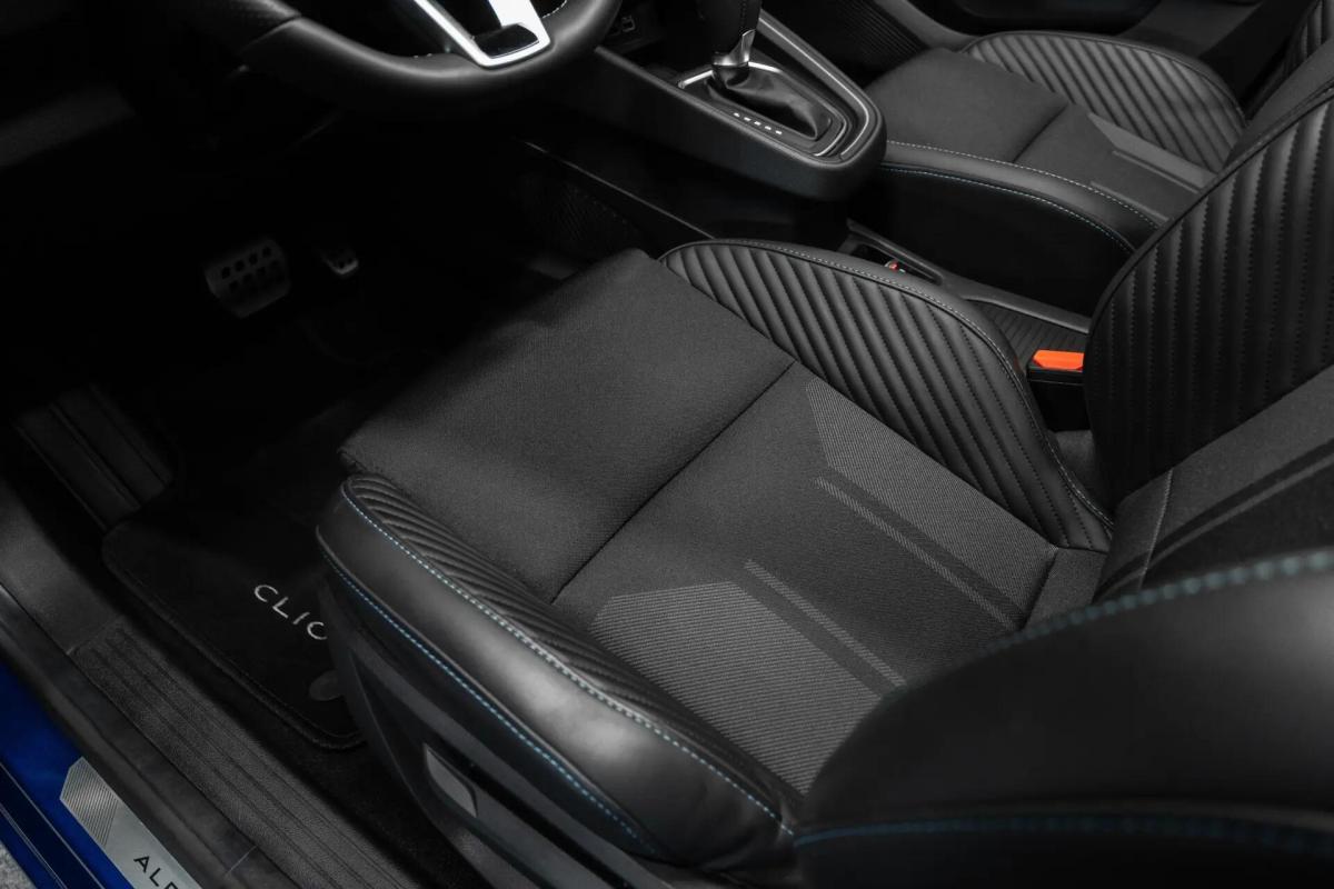 renault-clio-2024-hibrido-a-gasolina-1598cc