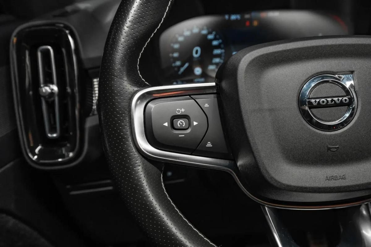 volvo-xc40-2020-hibrido-a-gasolina-1477cc