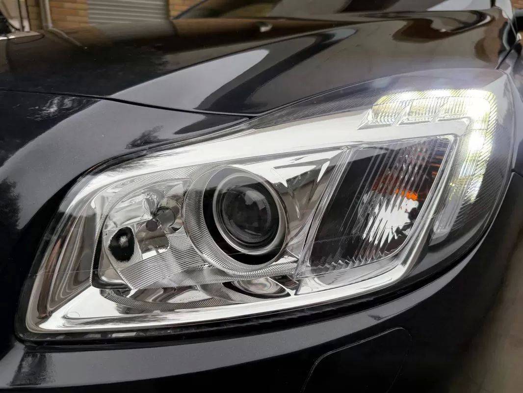 opel-insignia-sports-tourer-2011-diesel-1956cc