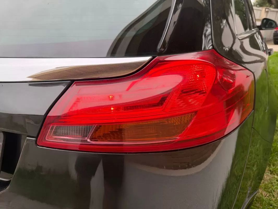 opel-insignia-sports-tourer-2011-diesel-1956cc