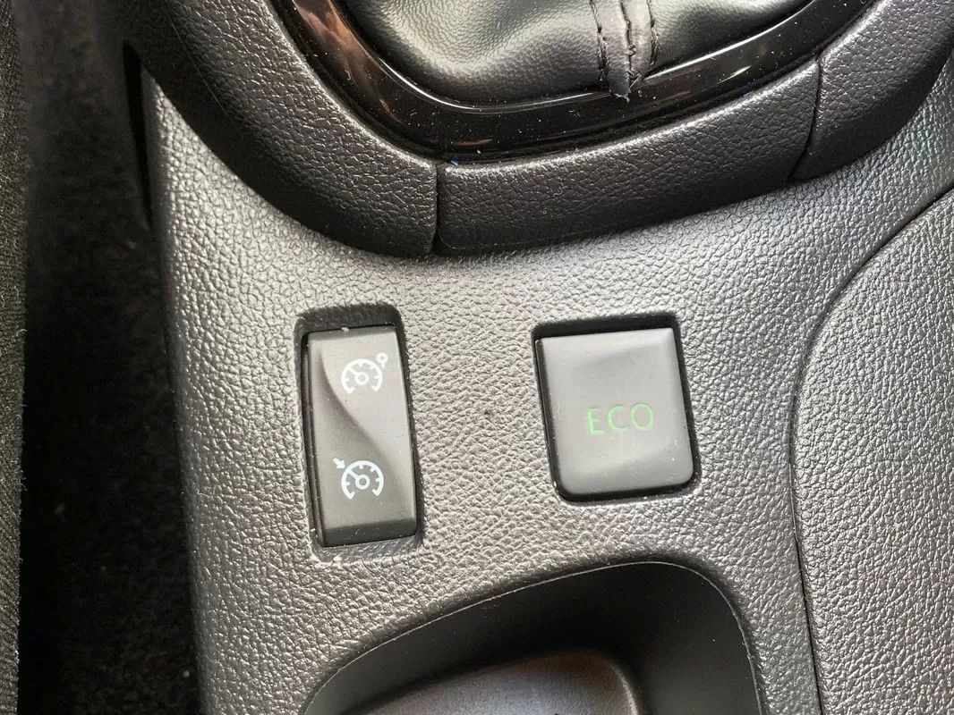 renault-clio-sport-tourer-2019-diesel-1461cc