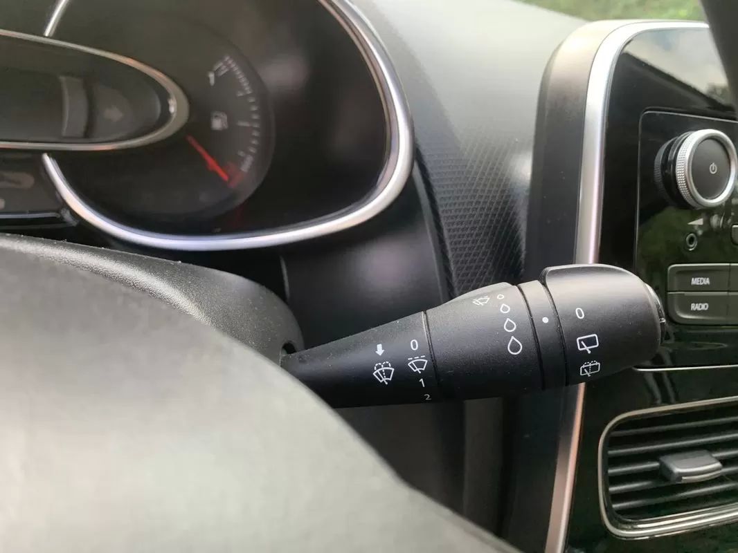 renault-clio-sport-tourer-2019-diesel-1461cc