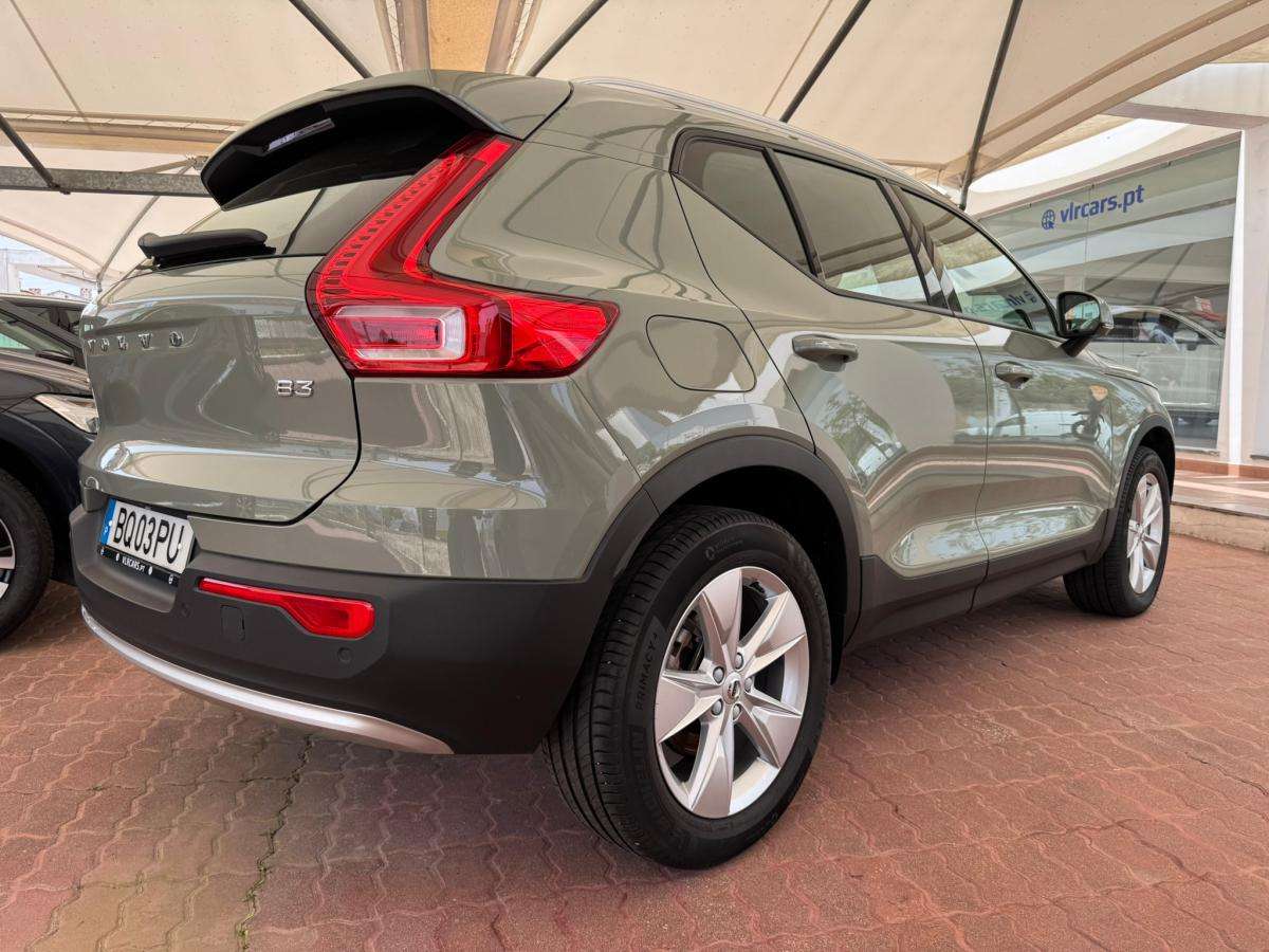 volvo-xc40-2025-hibrido-a-gasolina-1969cc