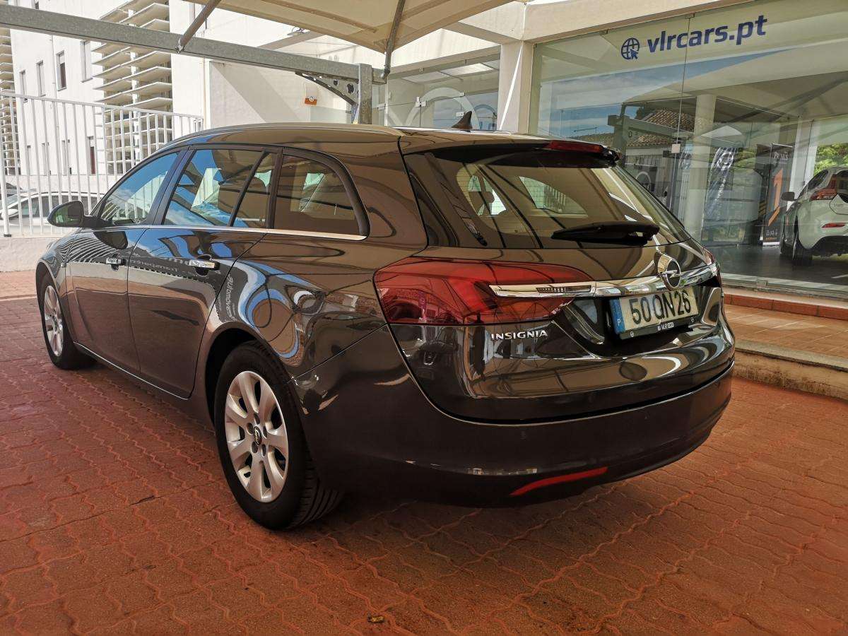 opel-insignia-sports-tourer-2015-diesel-1598cc