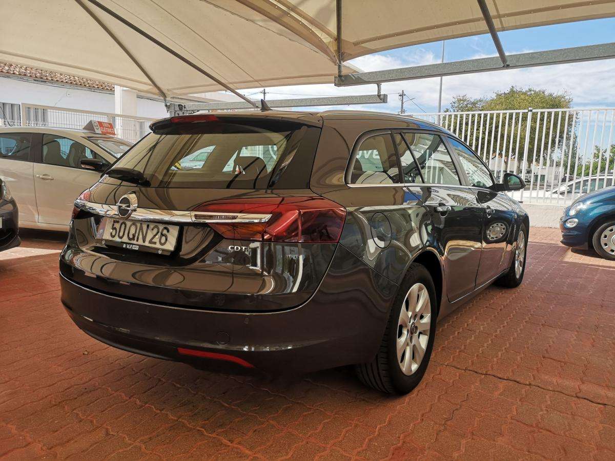 opel-insignia-sports-tourer-2015-diesel-1598cc