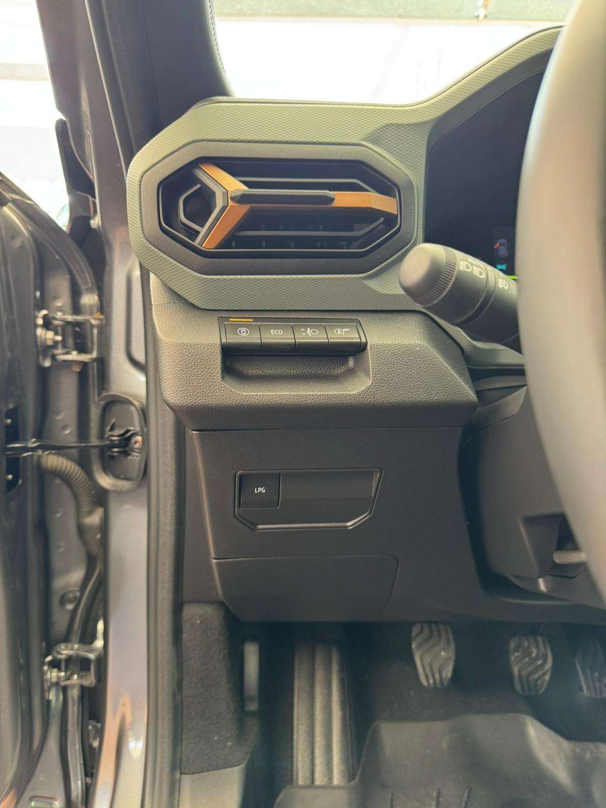 dacia-duster-2024-gpl-999cc