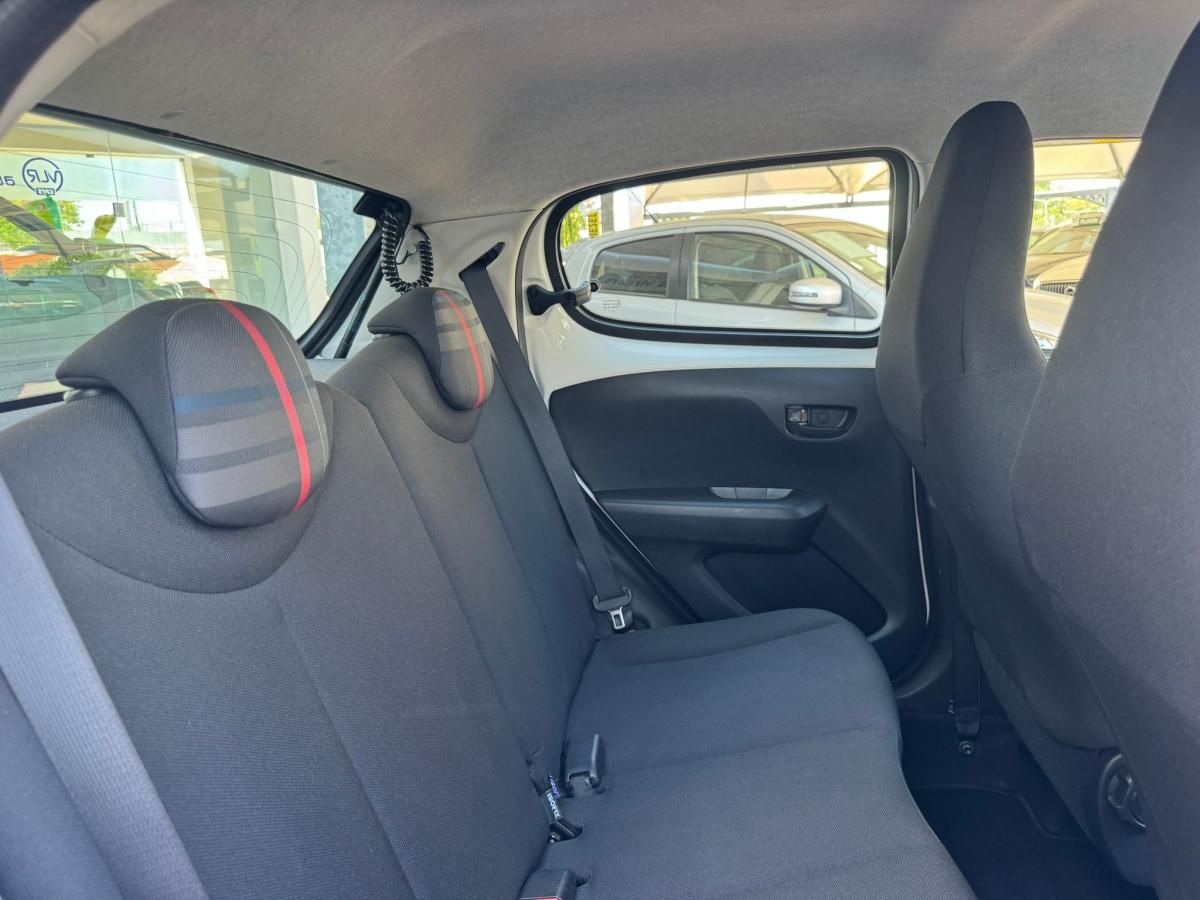 peugeot-108-2014-gasolina-998cc