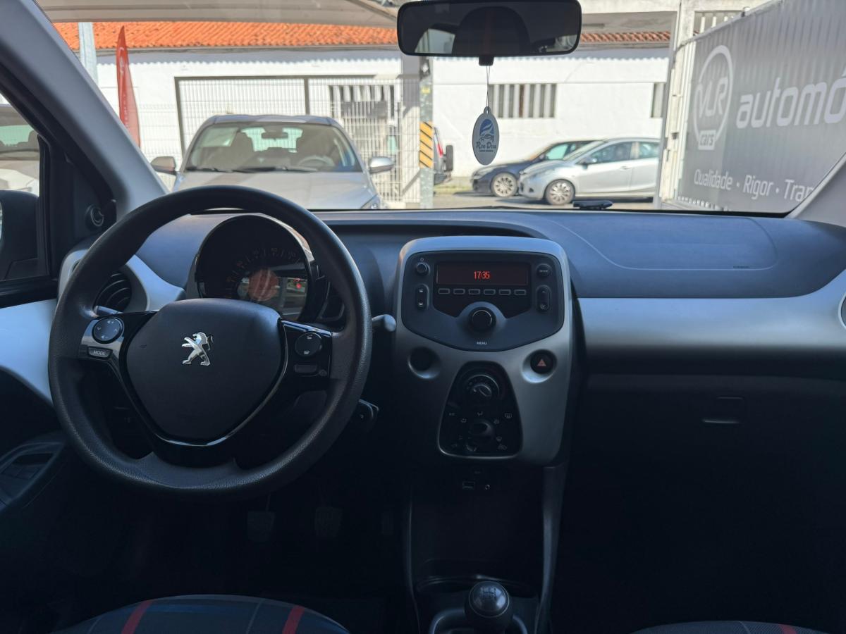 peugeot-108-2014-gasolina-998cc