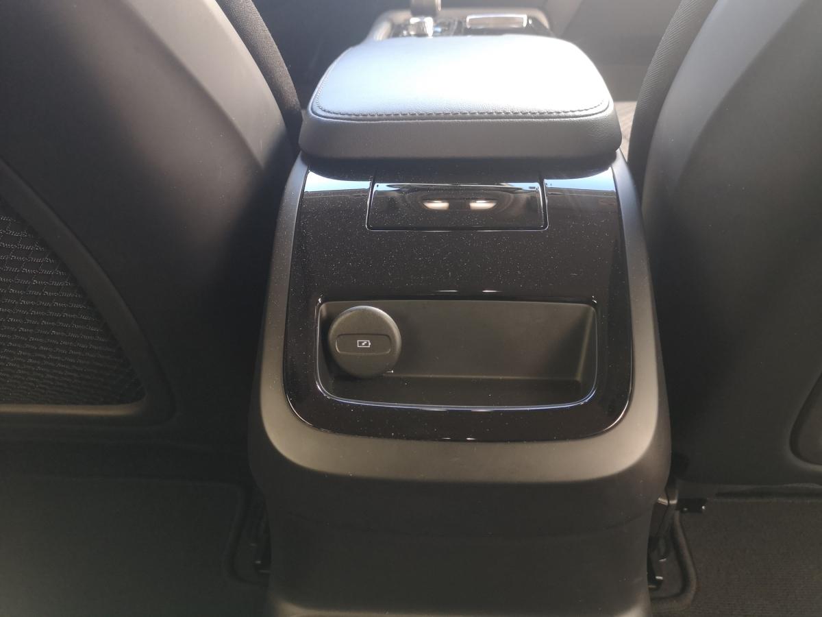 volvo-v60-2024-hibrido-a-gasolina-1969cc