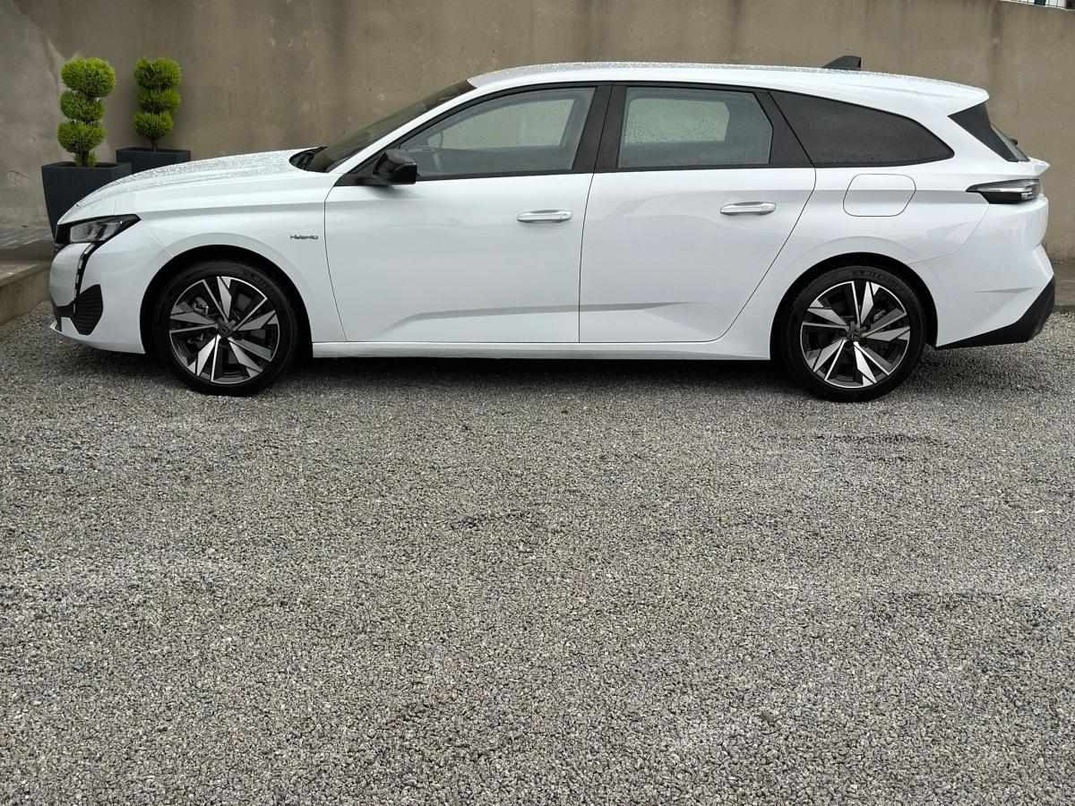 peugeot-308-sw-2024-hibrido-a-gasolina-1598cc