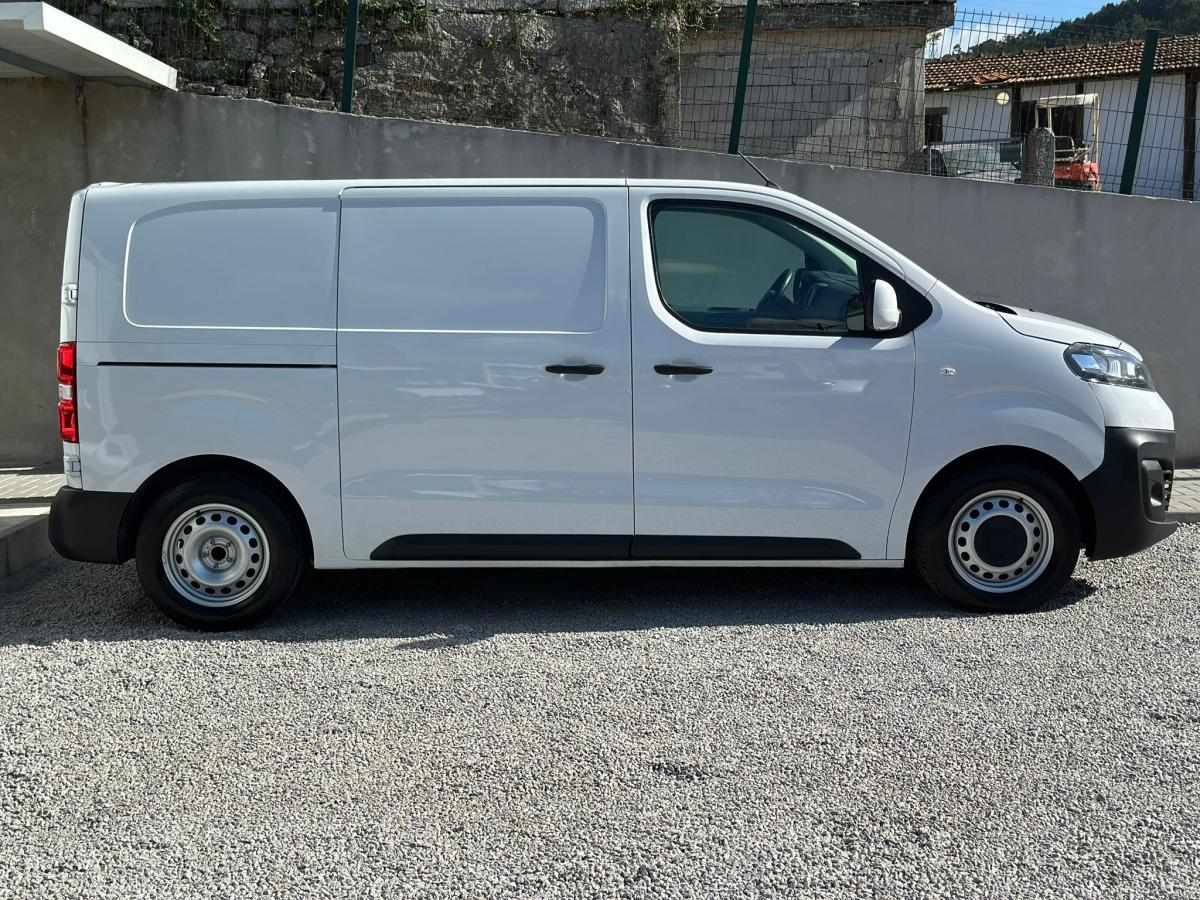 fiat-scudo-2022-diesel-1499cc