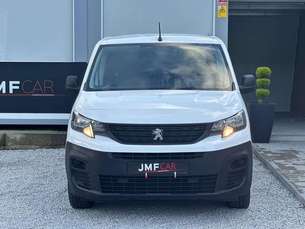 peugeot-partner-2020-diesel-1499cc