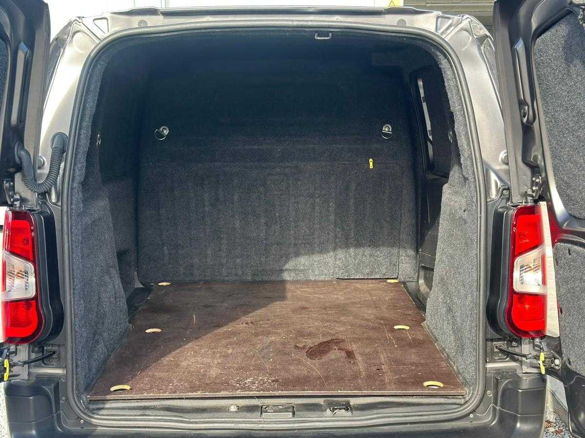 opel-combo-2022-diesel-1499cc