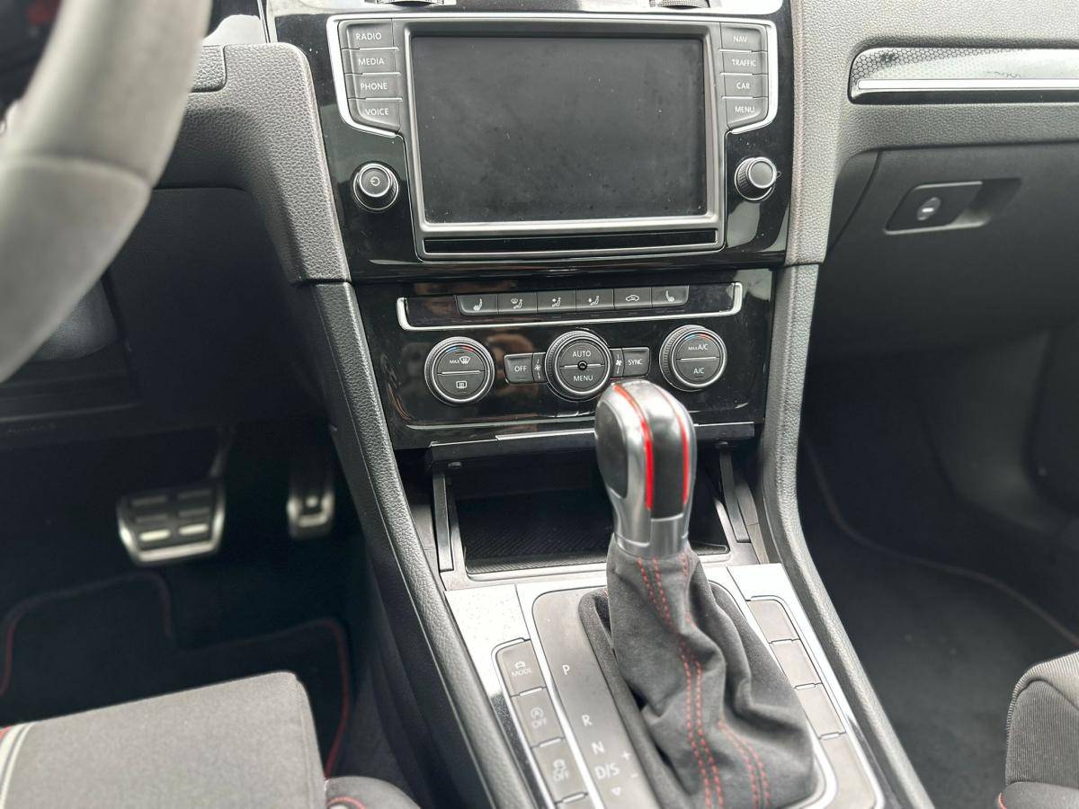 volkswagen-golf-2016-gasolina-1984cc