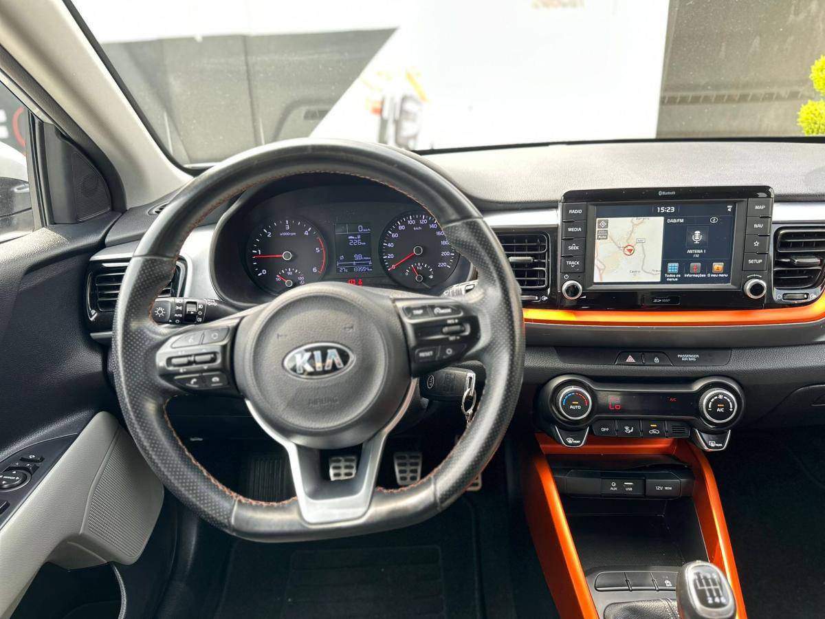 kia-stonic-2018-diesel-1582cc