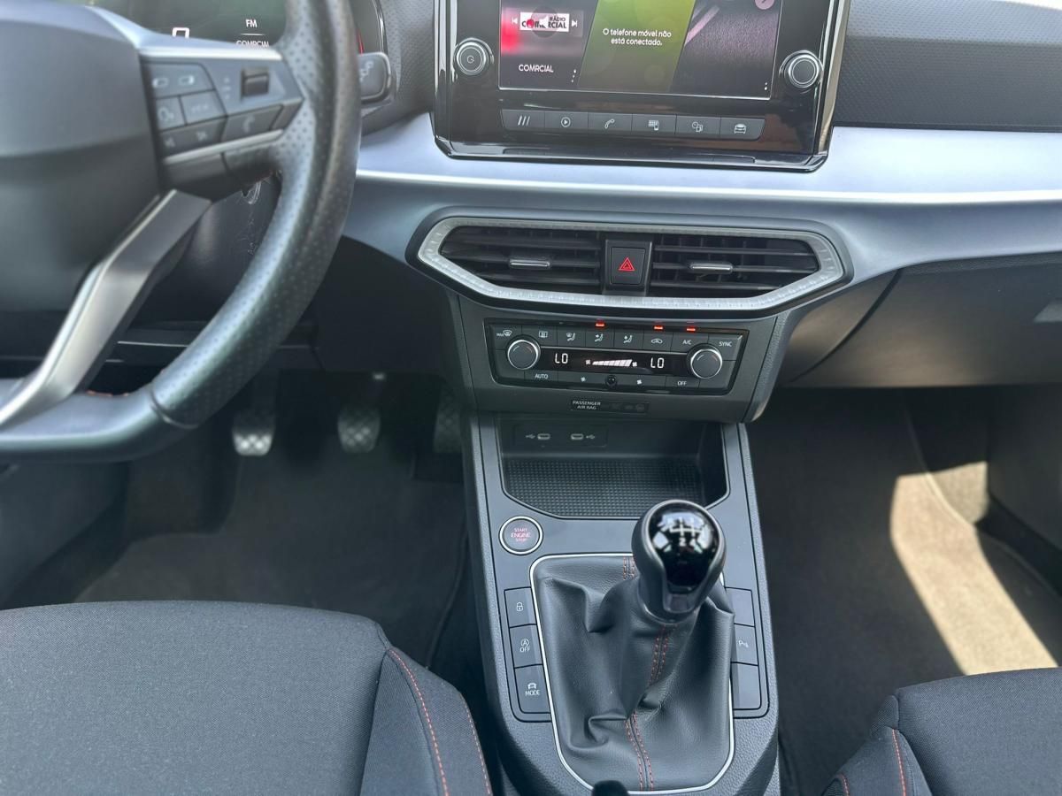 seat-ibiza-2023-gasolina-999cc
