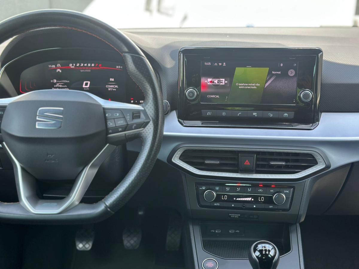 seat-ibiza-2023-gasolina-999cc