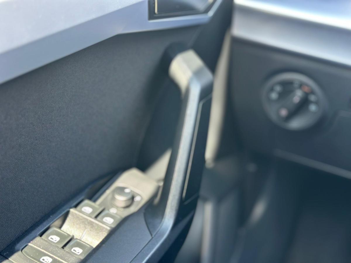 seat-ibiza-2023-gasolina-999cc